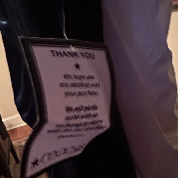 Elegant Off-Shoulder Green Velvet Dress - Size 16W - Picture 4 of 5